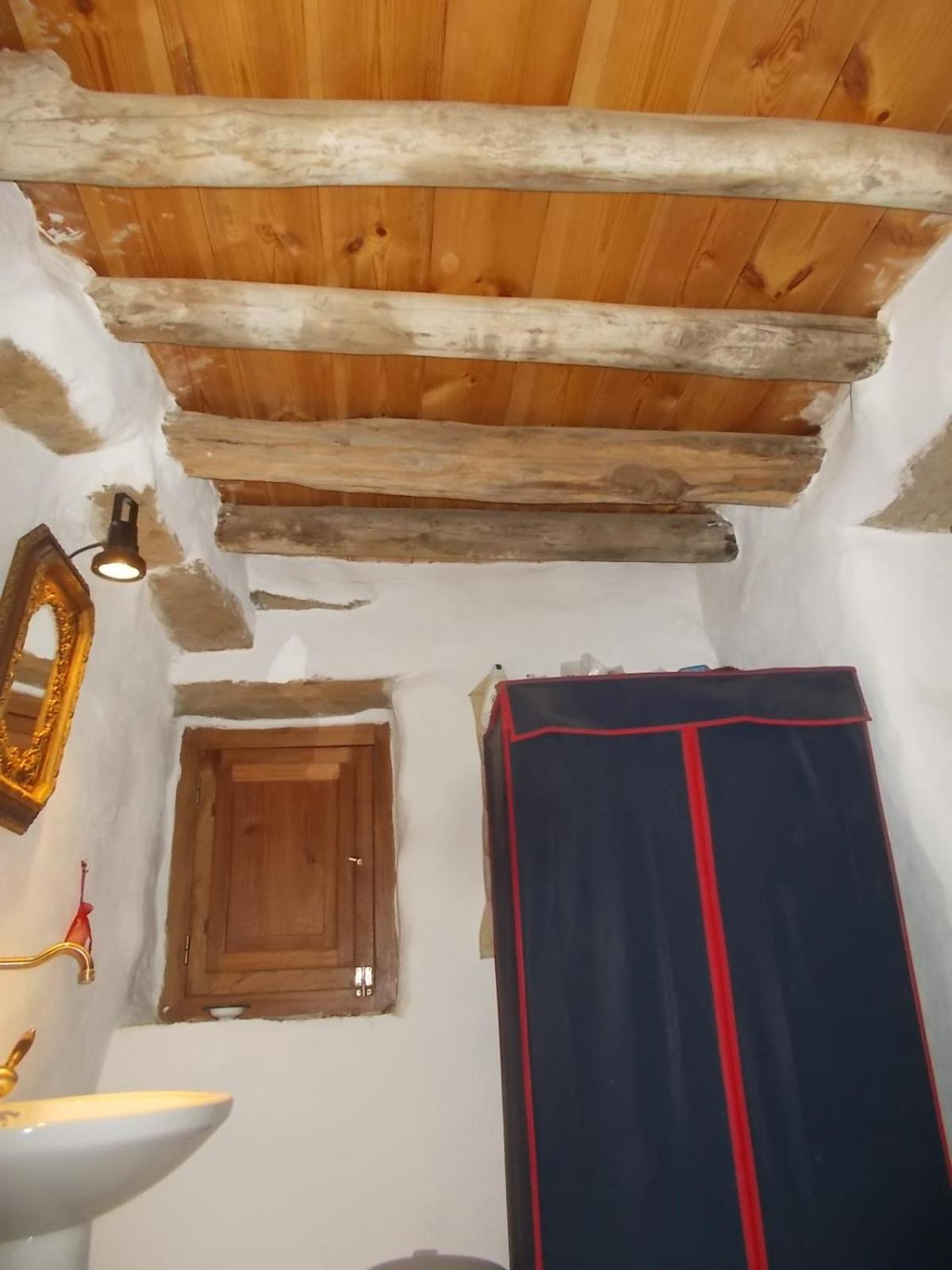 Cyclades Olive Museum'S Guest House Pitrofos Exteriör bild