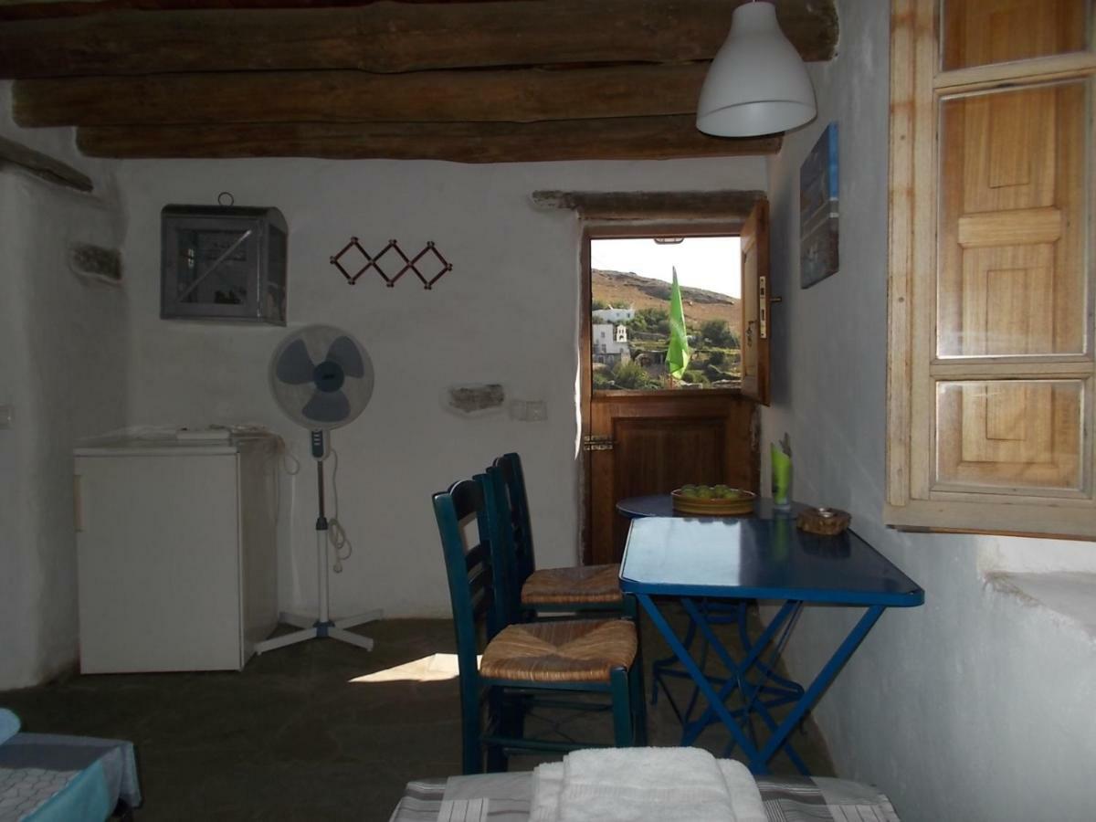 Cyclades Olive Museum'S Guest House Pitrofos Exteriör bild