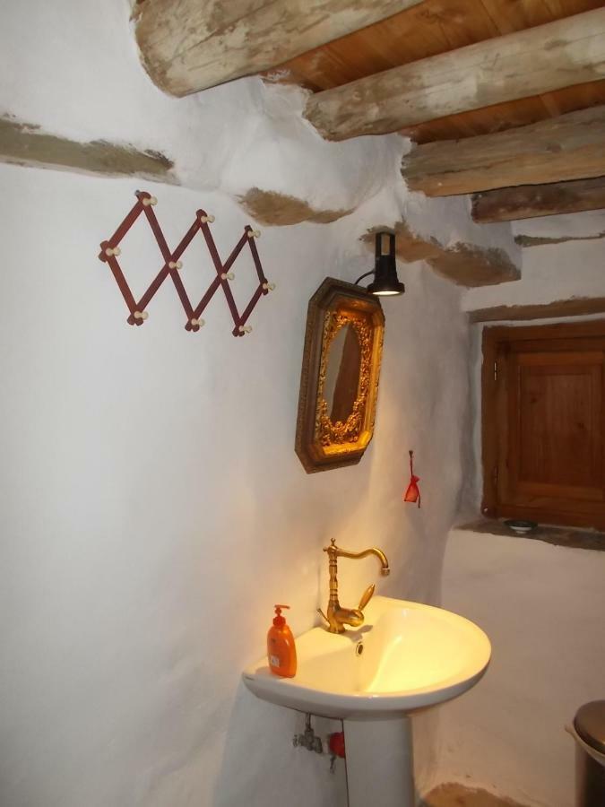 Cyclades Olive Museum'S Guest House Pitrofos Exteriör bild