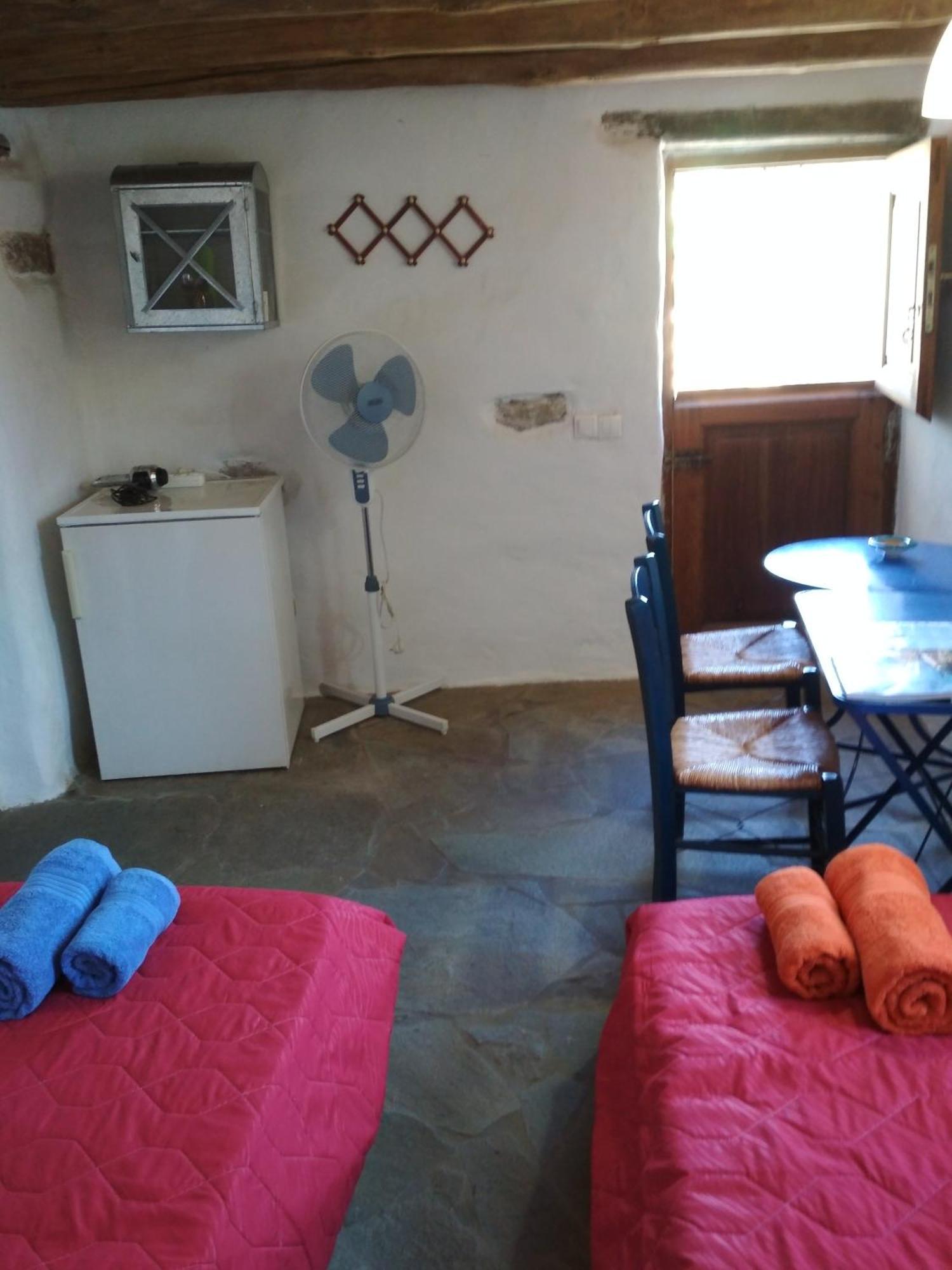 Cyclades Olive Museum'S Guest House Pitrofos Exteriör bild