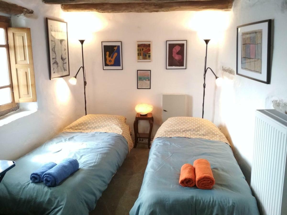 Cyclades Olive Museum'S Guest House Pitrofos Exteriör bild