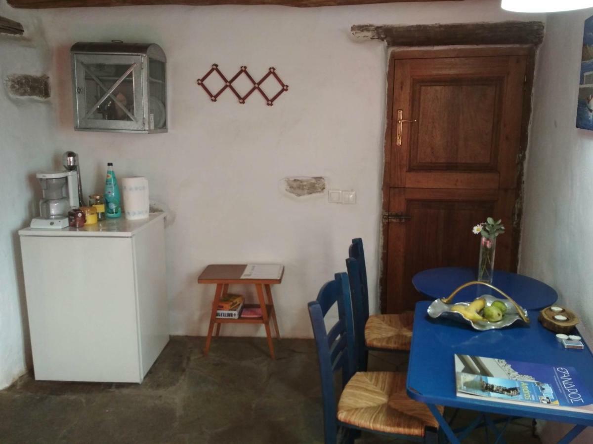 Cyclades Olive Museum'S Guest House Pitrofos Exteriör bild