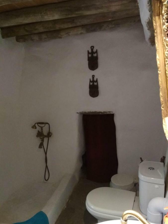 Cyclades Olive Museum'S Guest House Pitrofos Exteriör bild